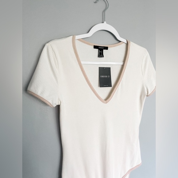 Ribbed Bodysuit - Picture 2 of 5